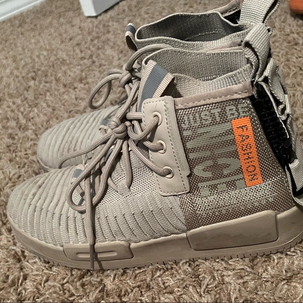 Beige Sneakers | Great Condition